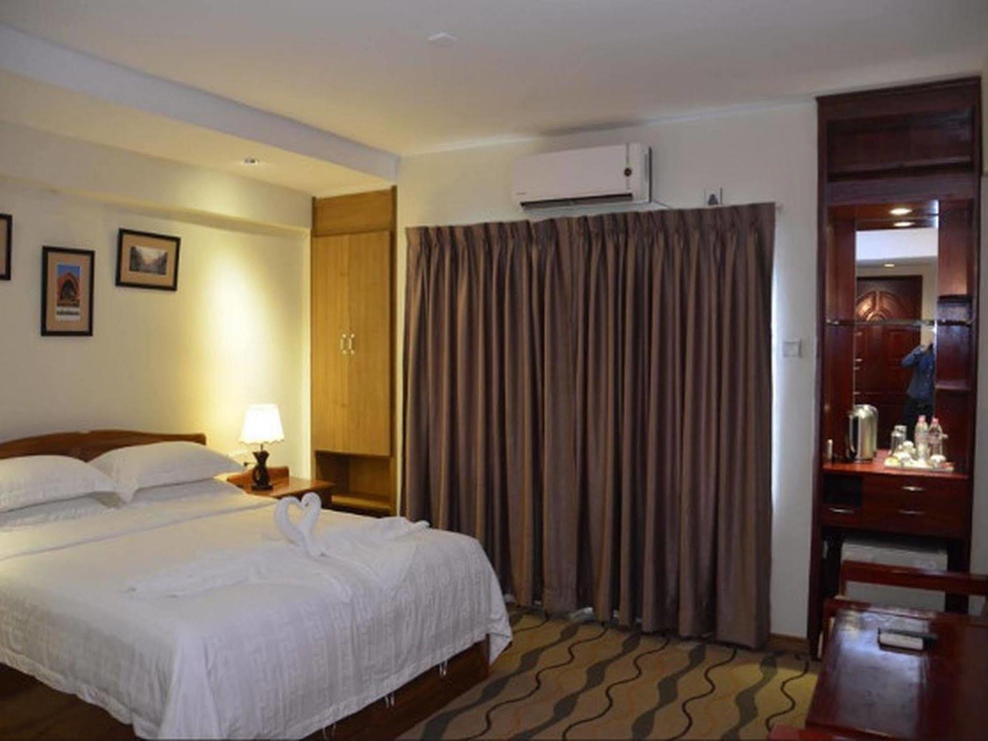 City Star Hotel Yangon Exterior photo